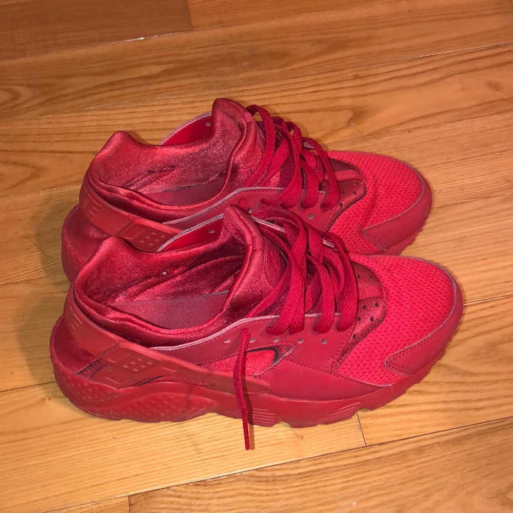 Nike huarache slightly used